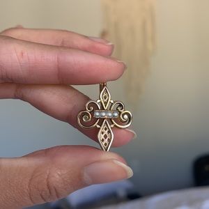 Antique Bates & B Fleur de Lis